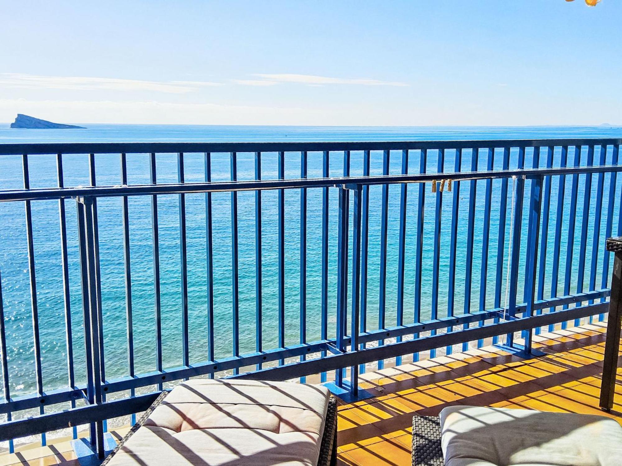 Apartment Palmeras Playa Levante First Line Benidorm Exterior foto